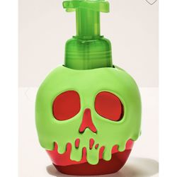 Bath & Body Works Evil Queen Poison Apple Foaming Hand Soap Dispenser