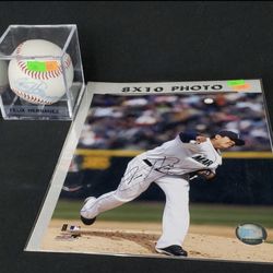 KING FELIX HERNANDEZ AUTOGRAPHED PHOTO & BASEBALL