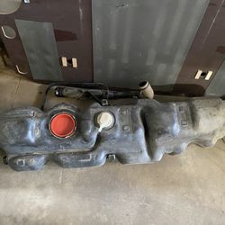 2023 Mercedes Sprinter 2500 Diesel Tank 