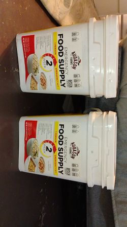 2 buckets of emergency food, 25 year shelf tlife