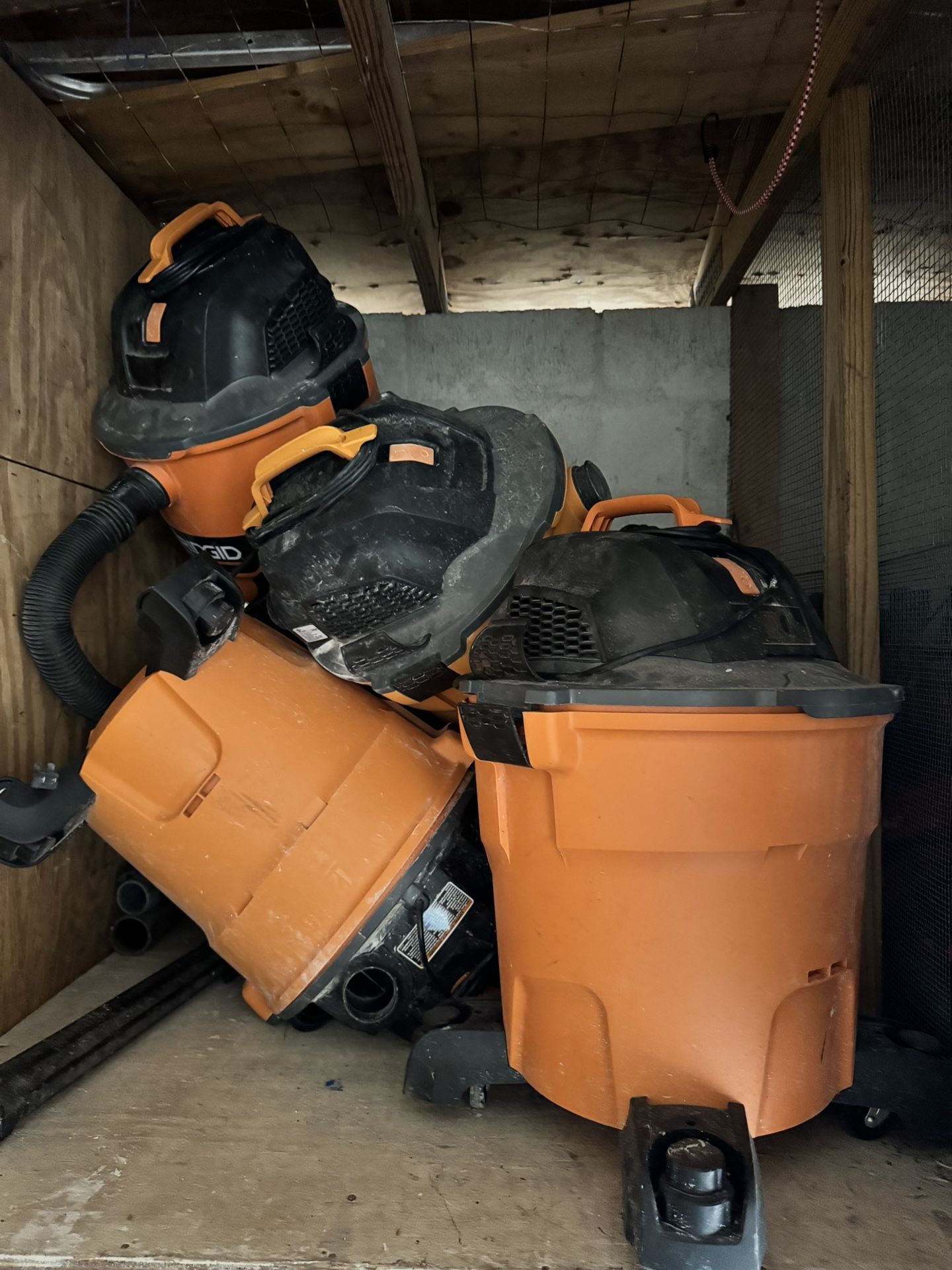 Ridge Vacuum’s 16gal Used. 