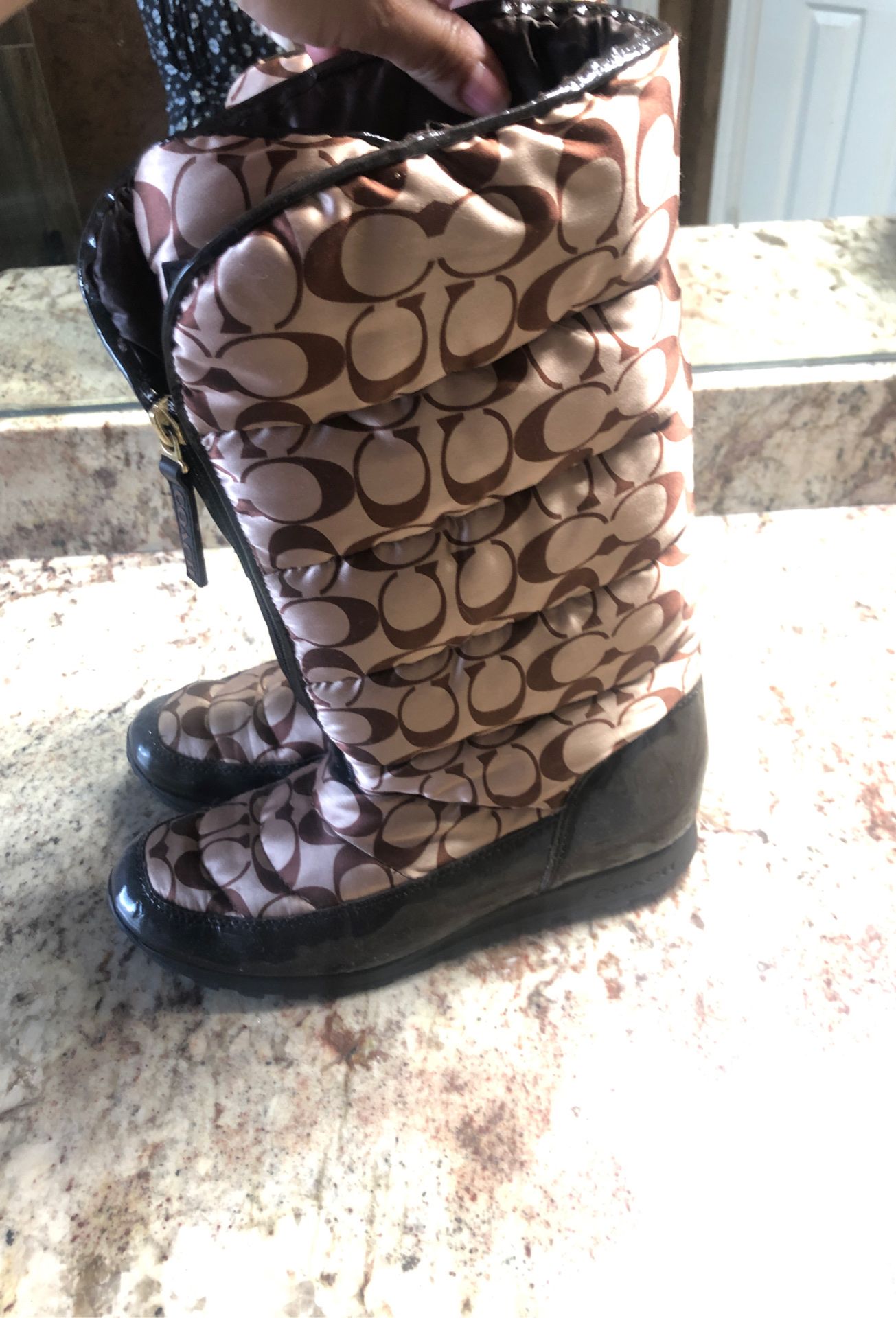 Women’s size 8 1/2 coach rain/winter boots