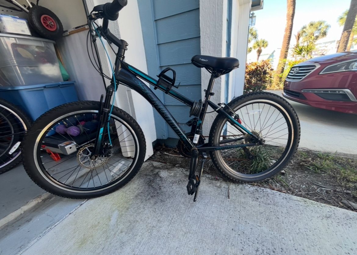 Schwinn Mountain Bike