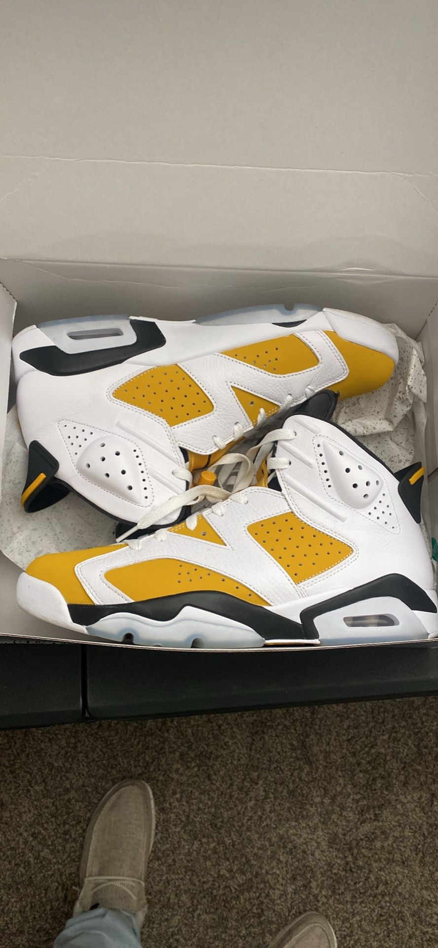 Jordan 6 Ochre/black