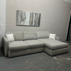 Noah Gray Plush Sectional 