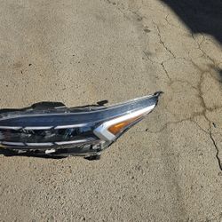 2022-2024 KIA FORTE DRIVER SIDE HEADLIGHT OEM 