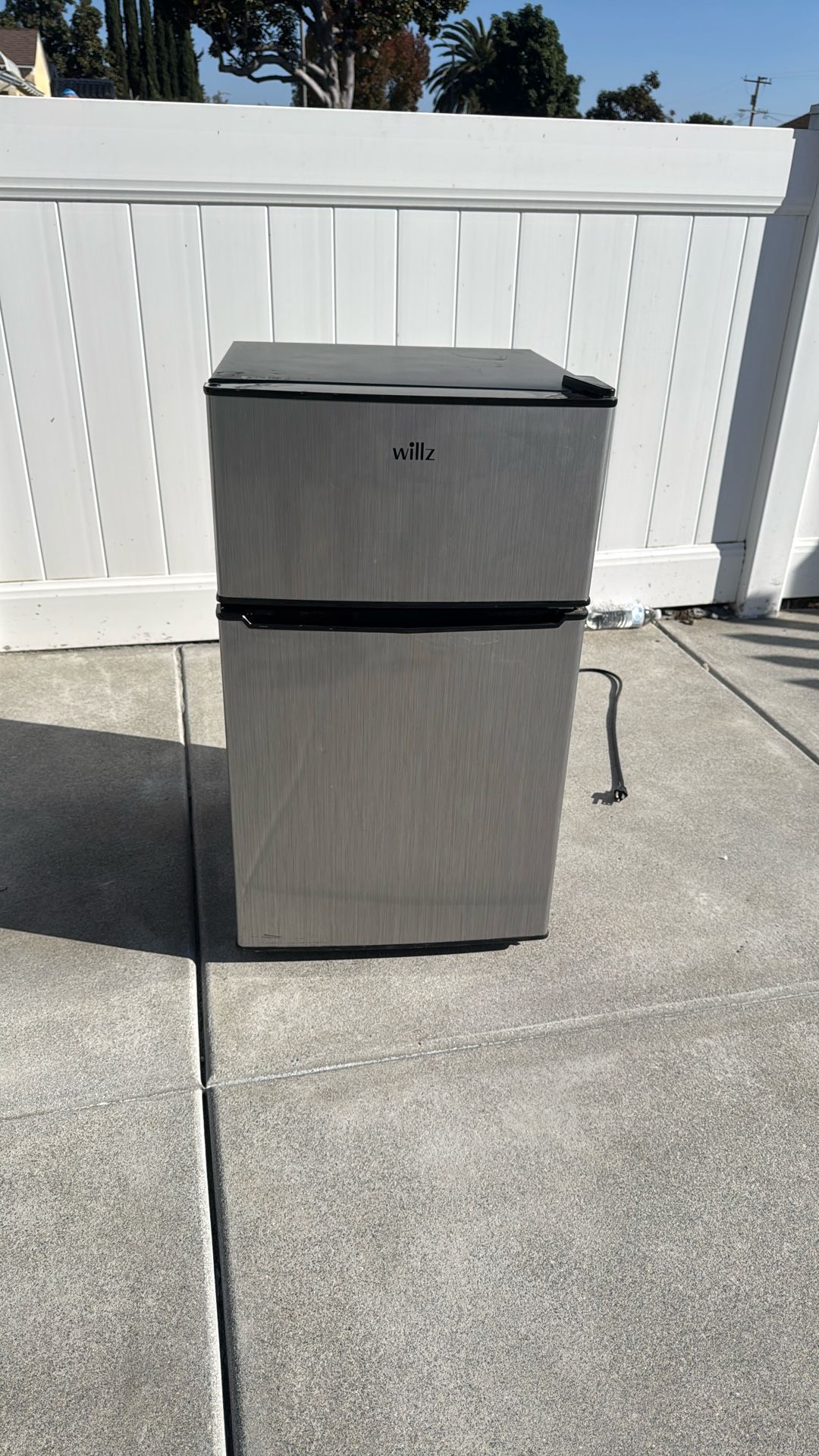 Mini Fridge Willz