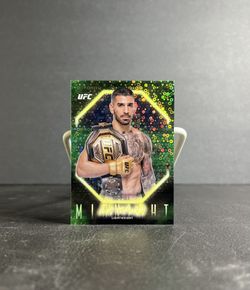 2025 Topps Midnight UFC Ilia Topuria Morning Refractor /125
