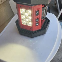 Milwaukee Flashlight 