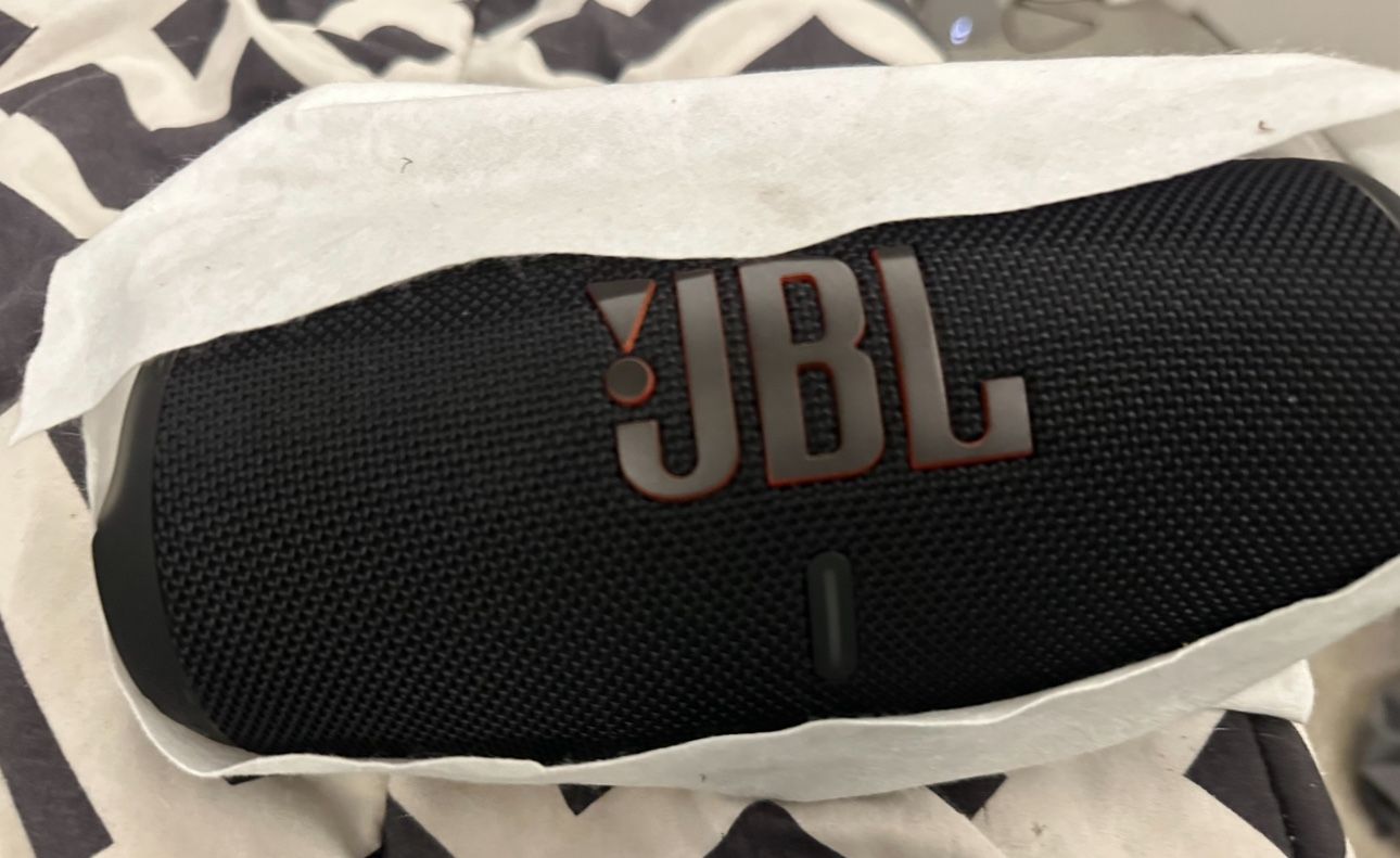 Jbl Charge 5 (brand New No Box)