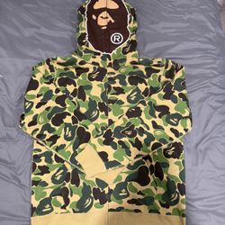 Bape Camo Zip Up New Size XL