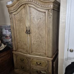 Vintage Furniture 