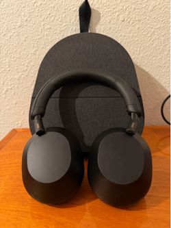 Sony WH-1000XM5 Wireless Noise Canceling Headphones — Black — Complete in Box