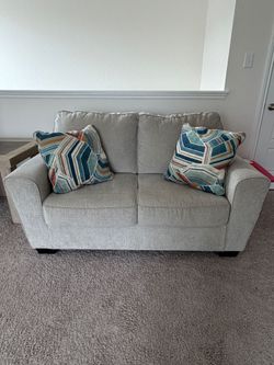 Queensize Sofa Bed & Love Seat Set