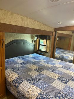 2012 Keystone Montana 3704RL