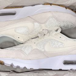 Women’s Air Max SC Sneaker (Size 6.5)