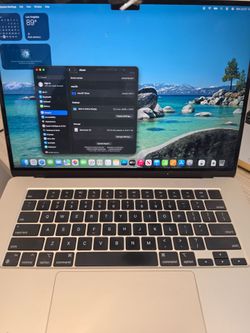 2024 M3 MacBook air 15" 250GB 8gb ranm