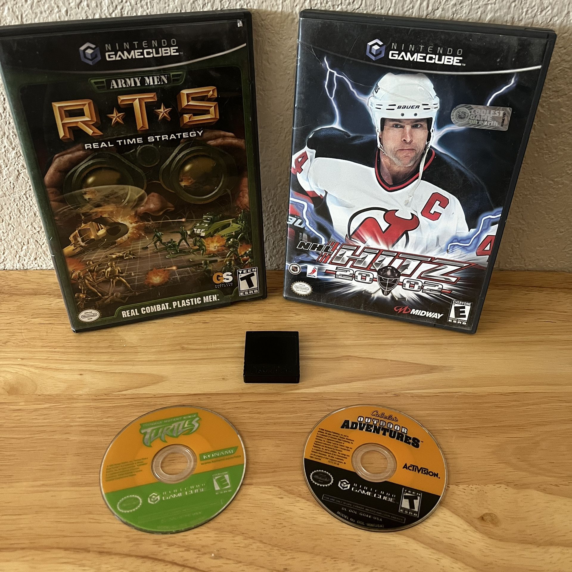 Nintendo GameCube Games and Memory Card
