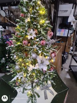 Snowing Christmas Decoration 