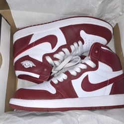  Brand New Jordan 1  Retro High AG – Size 2Y (Kids) ♥️ 