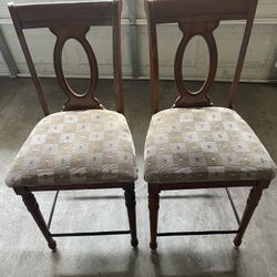 Kitchen Island or bar stools