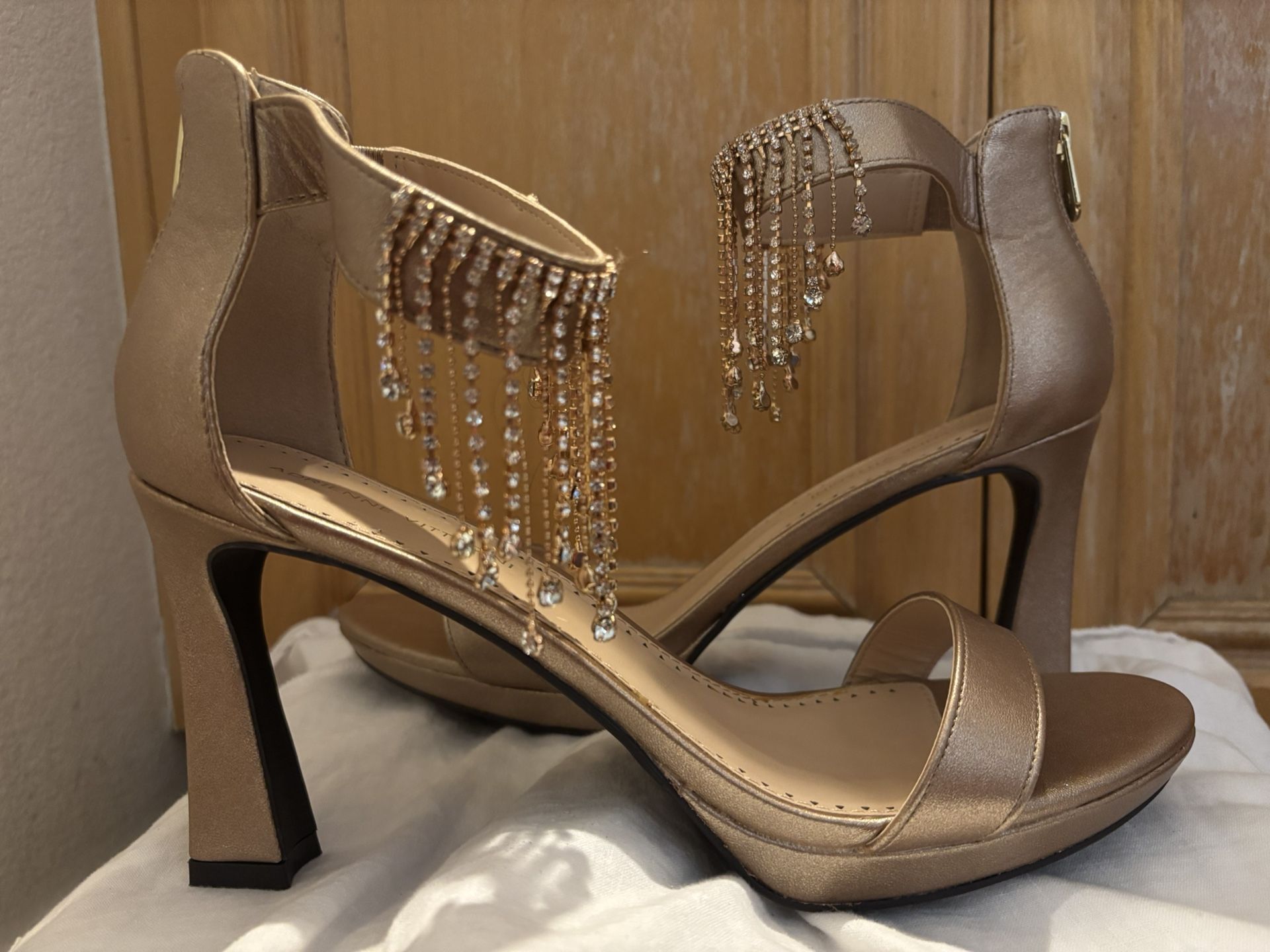 Adrienne Vittadini Gala Metallic Crystal Fringe Stiletto Sandal- Size 11 - Never Worn