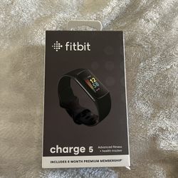 Fitbit Charge 5 