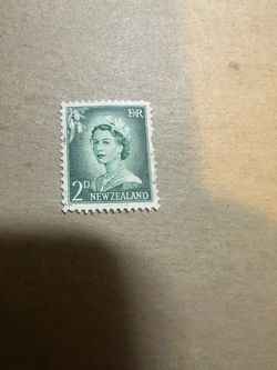 New Zealand 2d Queen Elizabeth II Postage Stamp
