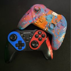 2 Nintendo Switch Controllers