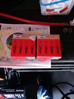 4pk Champion Sparkplugs /2 Ball Joints(Dodge Ram1500