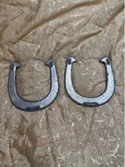 Vintage ROYAL Pitching Horseshoes St Pierre Worcester MA. USA Silver Set of 2