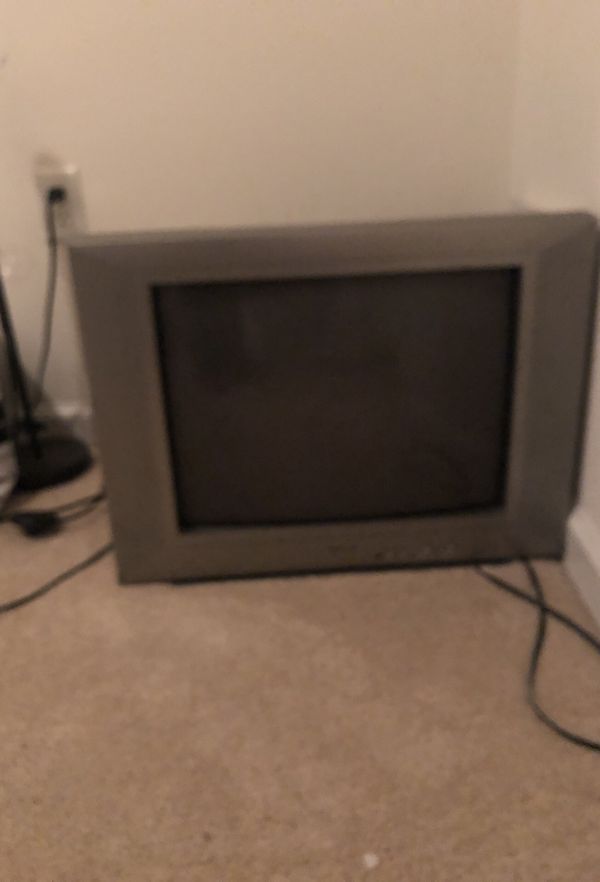 Dynex 40 inch Box TV 25 dollars for Sale in Atlanta, GA - OfferUp