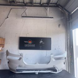 Bmw x7 2024 front bumper Oem