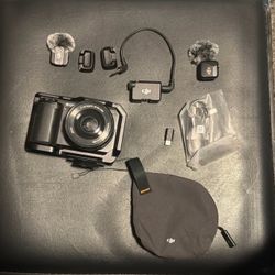 Sony Alpha ZV-E10 Black Mirrorless Camera w/kit lens & 2 dji mic mini 2