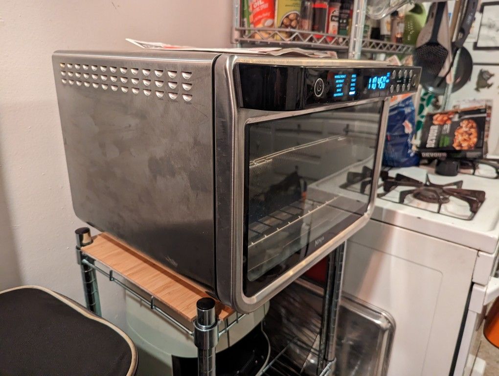 Ninja Foodi XL Pro Air Oven (Air Fryer/Toaster/Dehydrator) for Sale in