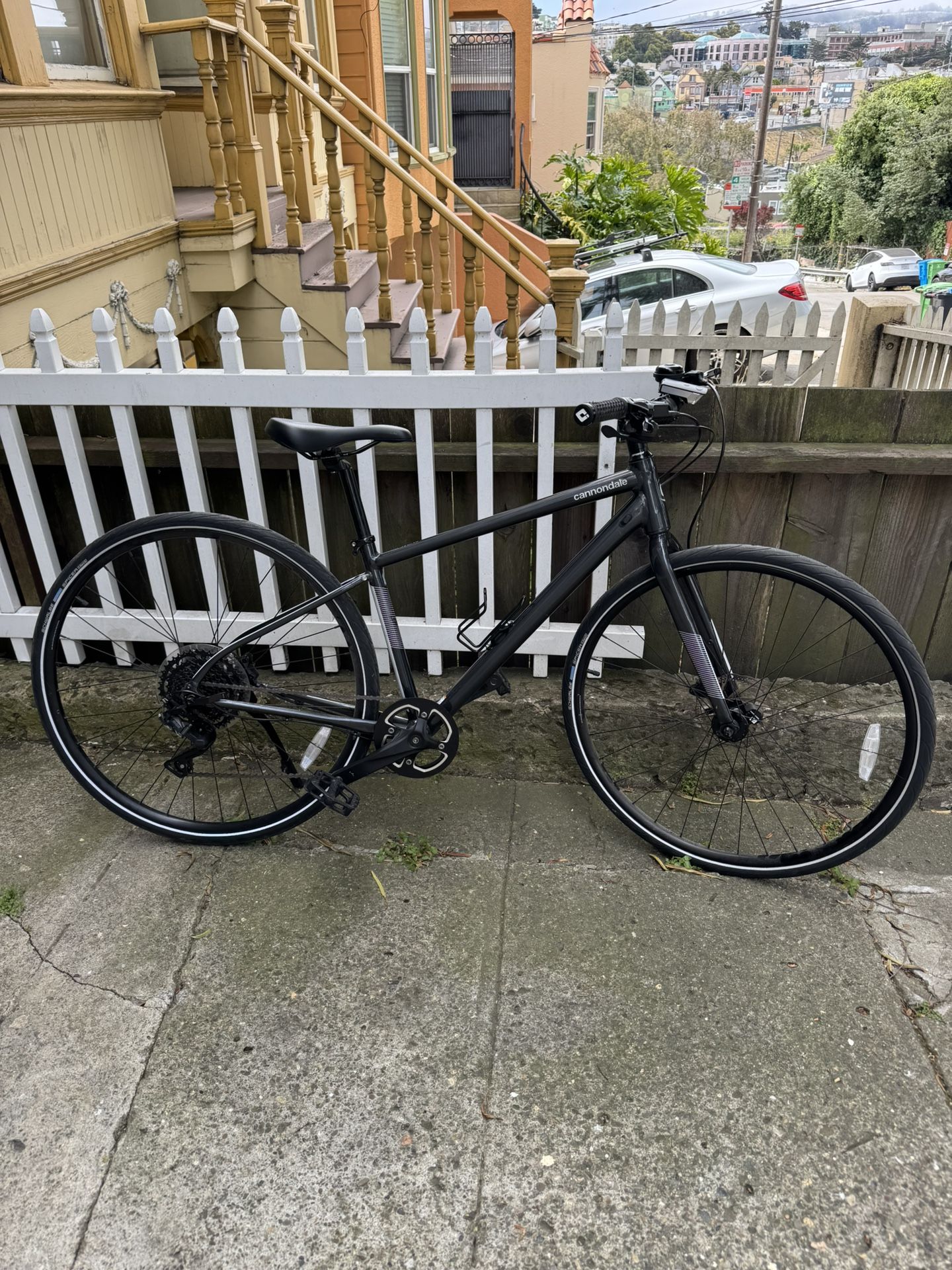 Cannondale Quick 6 Bike