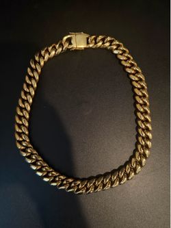 Gold cuban chain