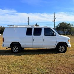 2003 Ford E-350