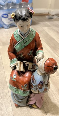 Vintage Chinese porcelain figurine Mother and Son 14’h