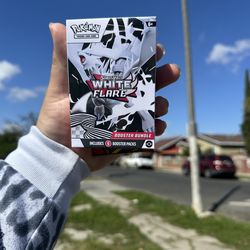 Pokemon White Flare Booster Bundle