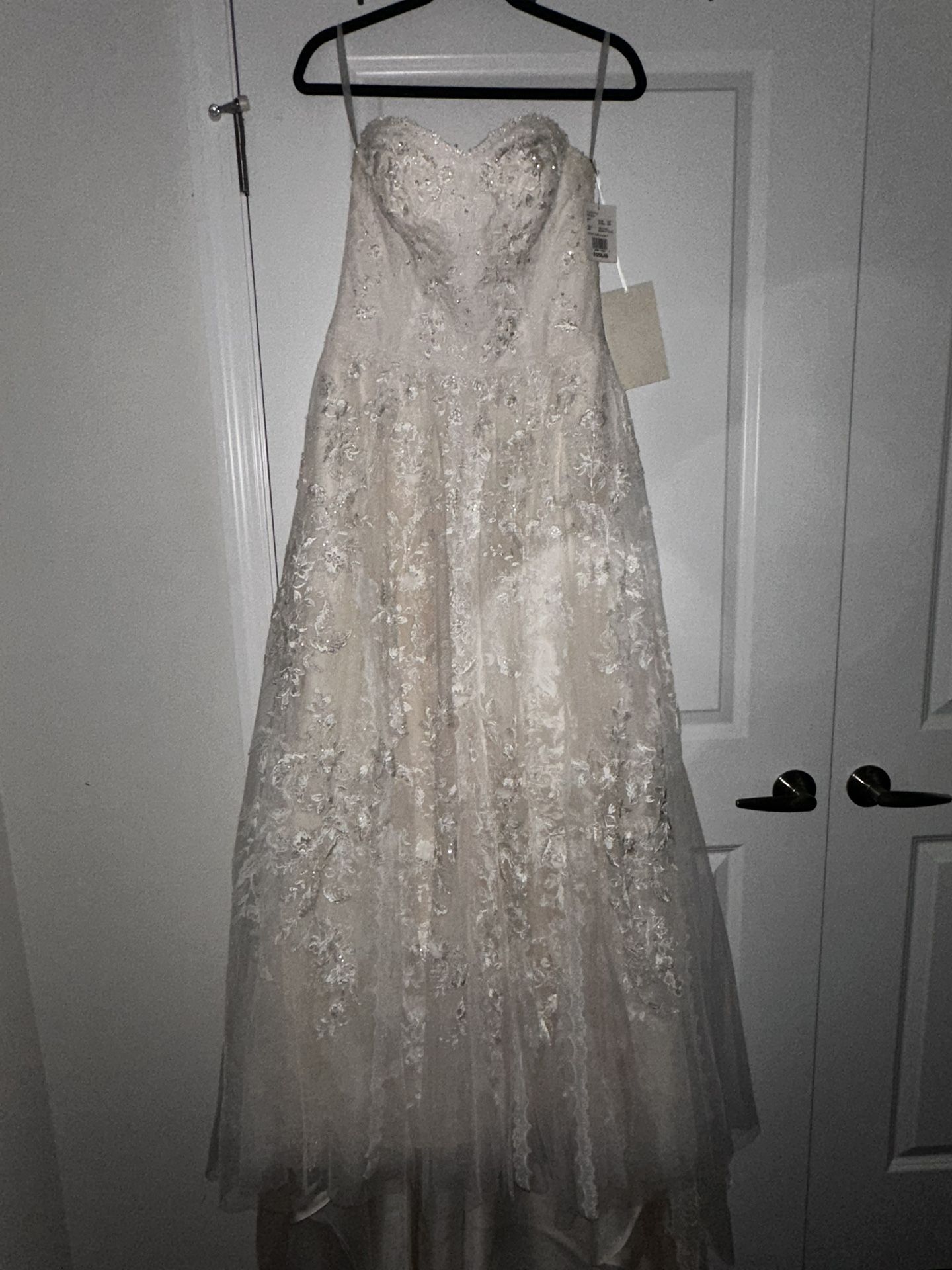 David’s Bridal Strapless Vintage Wedding Dress