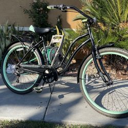 Womens 26” Schwinn Beach cruiser bike