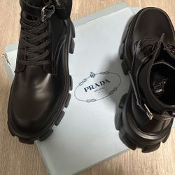 Prada Boots🔥