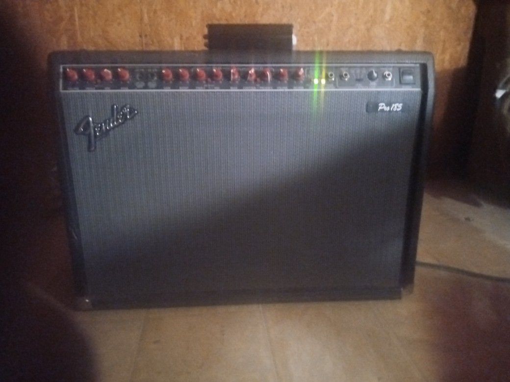 Fender pro185 450watt amp