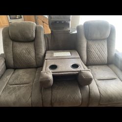 Electronic Reclinable Couch 