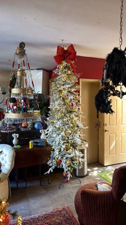 Beautiful 9 foot flock pre-lit Christmas tree