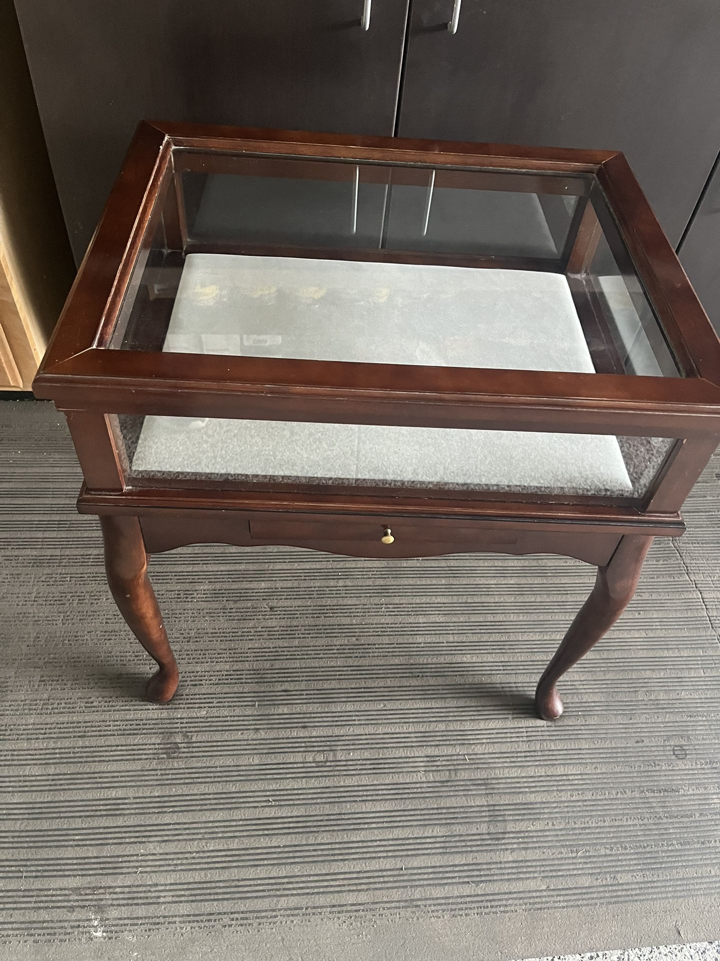 Vintage Bombay Style , Queen Anne Display Table