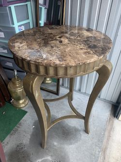 42” Round High Top Table