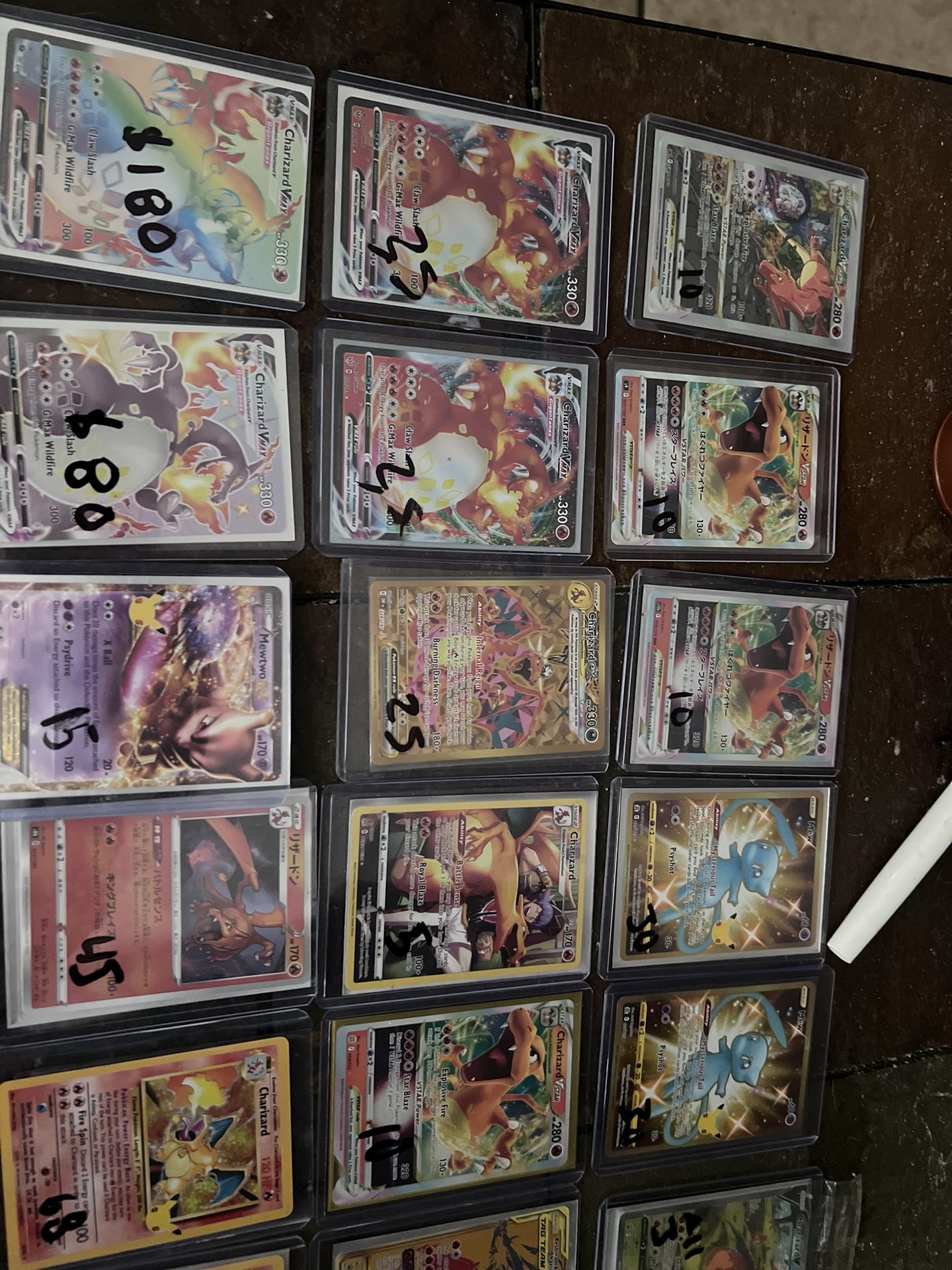 Pokémon Charizard Cards