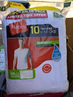 Hanes Vneck XL tshirts
